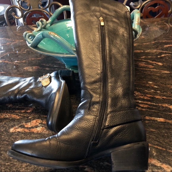 VINCE CAMUTO OTK LEATHER BOOTS - Picture 8 of 8